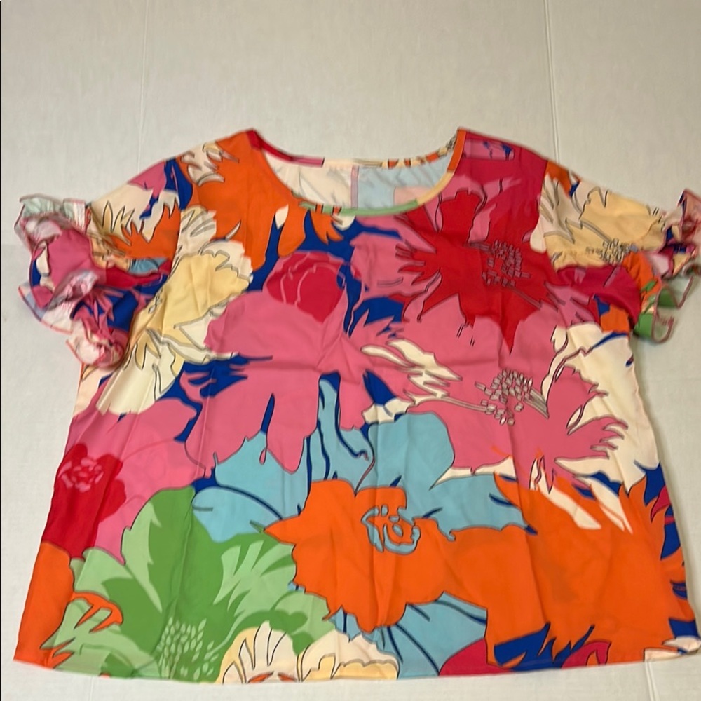 XXL Floral Multicolor Women's Top with ruffled sleeves. Lightweight. Summer.
